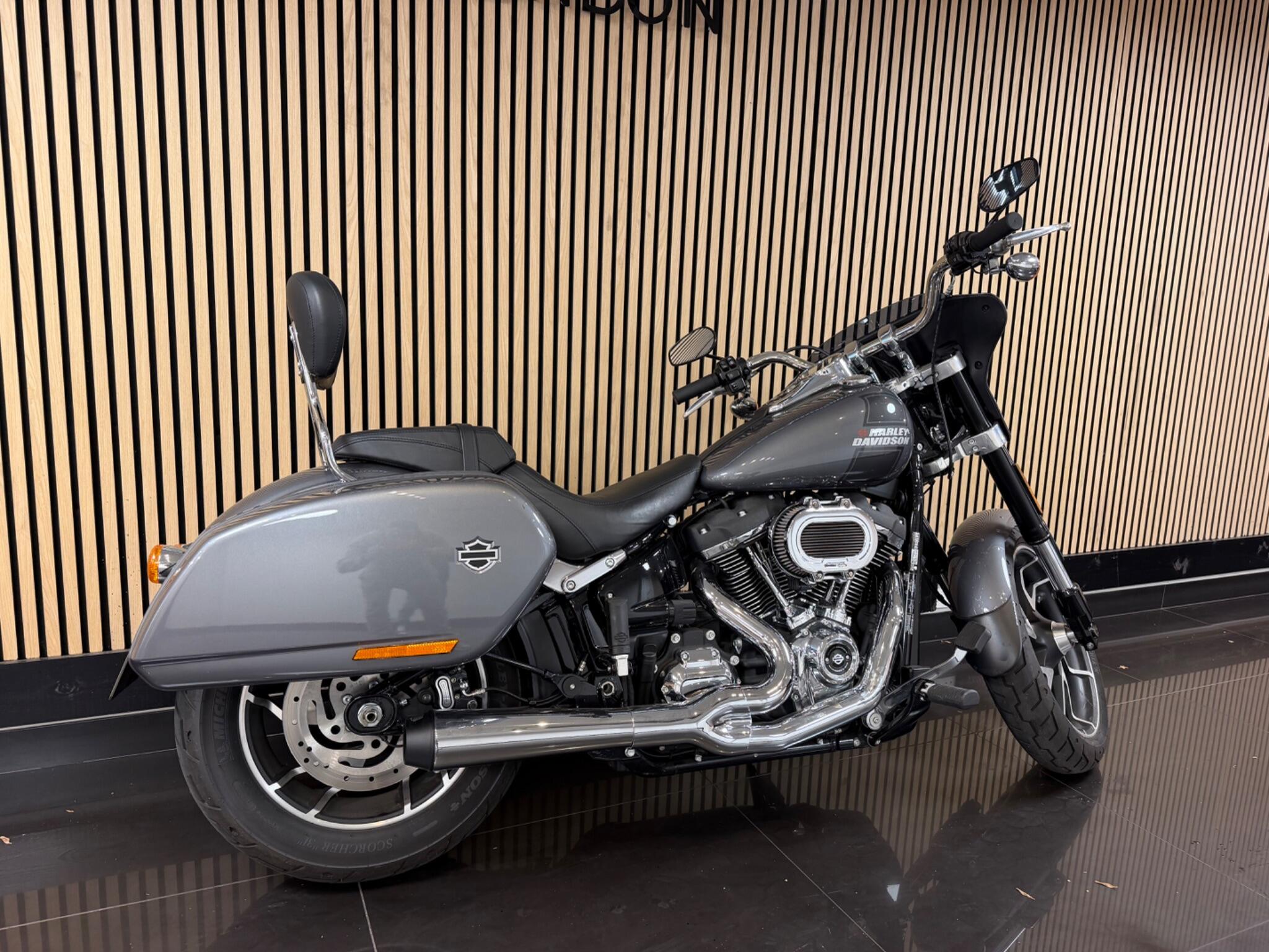 Harley-Davidson Softail